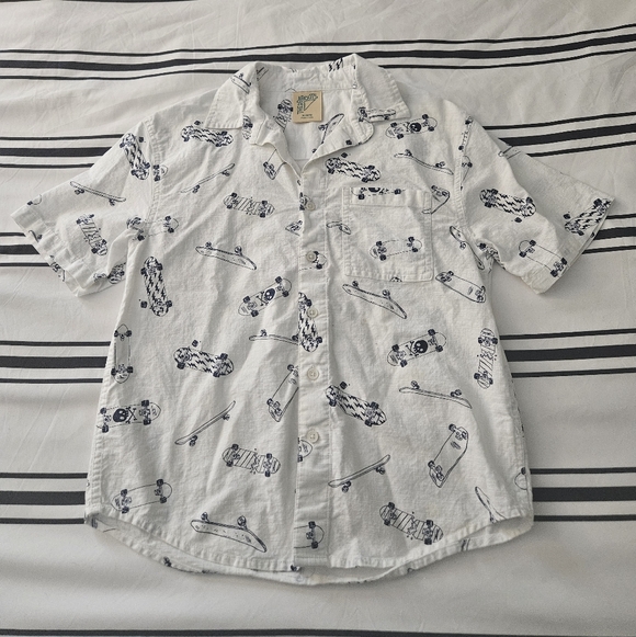 thereabouts Other - Boys White Skateboard Print Shirt